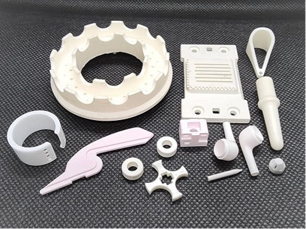 Ceramic materials with high surface quality